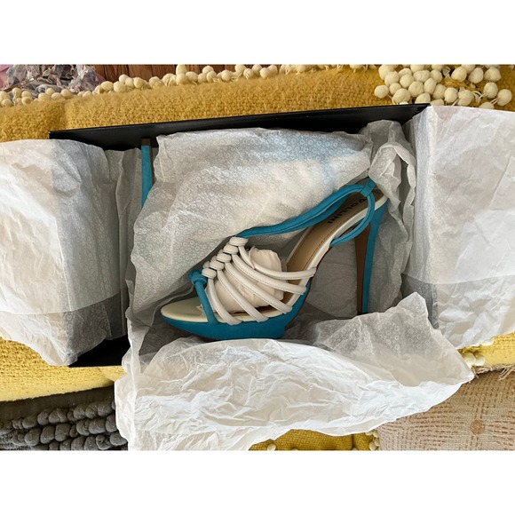 New Old Stock POLLINI 🍭 BaBy BluE + WhIte Heels 9 - Picture 7 of 16